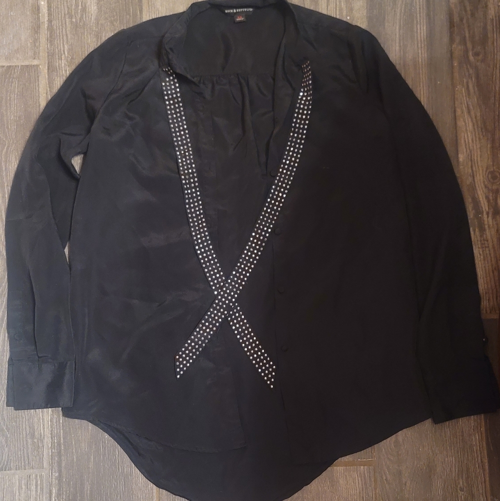 Rock Republic tie blouse